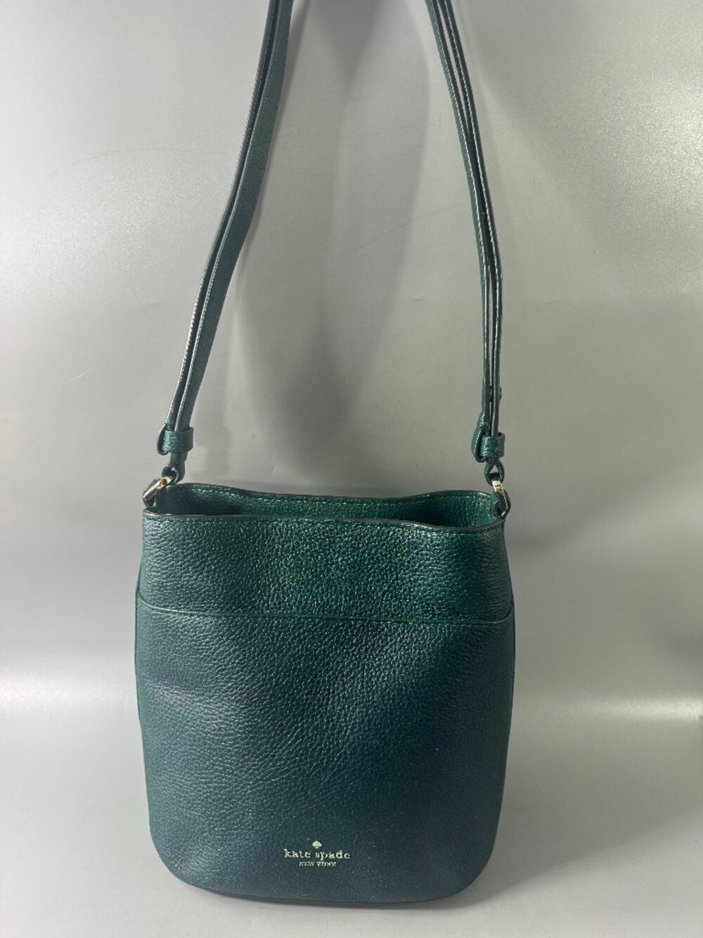Kate Spade New York Leila Small Bucket Bag